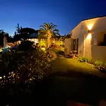 Вилла Provencale, Golfe Saint Tropez, Climatisee 12 Pers, 4 Suites, Piscine Chauffee, Hammam, Spa, Billard, Petanque, Wifi Professionnel Debit Гассен