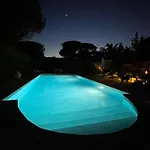 Saint Tropez Climatisée 12 Personnes, Piscine Chauffée, Hammam, Spa, Billard, Wifi Débit Pro Gassin