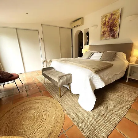 Provencale Golfe St Tropez Climatisee Piscine Chauffee, Spa, Billard, Wifi Debit Pro *