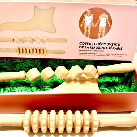 Provencale, Golfe Saint Tropez, Climatisee 12 Pers, 4 Suites, Piscine Chauffee, Hammam, Spa, Billard, Petanque, Wifi Professionnel Debit * ガッサン