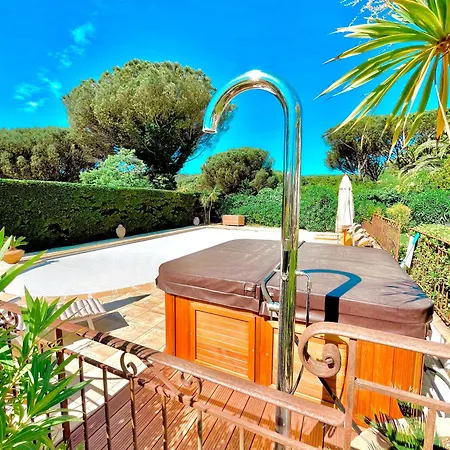 Provencale Golfe St Tropez Climatisee Piscine Chauffee, Spa, Billard, Wifi Debit Pro Villa *