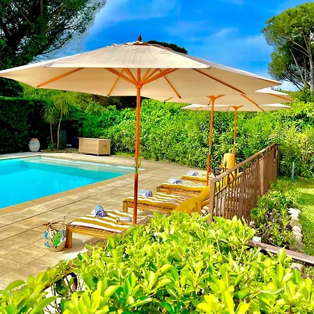 Provencale Golfe St Tropez Climatisee Piscine Chauffee, Spa, Billard, Wifi Debit Pro فيلة *