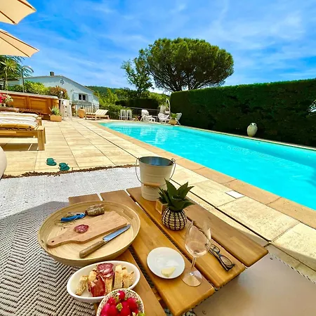 Provencale, Golfe Saint Tropez, Climatisee 12 Pers, 4 Suites, Piscine Chauffee, Hammam, Spa, Billard, Petanque, Wifi Professionnel Debit Villa Gassin