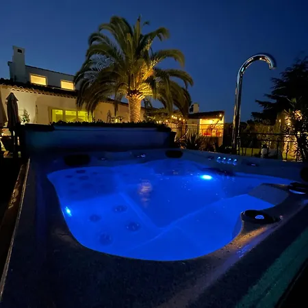 Provencale, Golfe Saint Tropez, Climatisee 12 Pers, 4 Suites, Piscine Chauffee, Hammam, Spa, Billard, Petanque, Wifi Professionnel Debit ガッサン