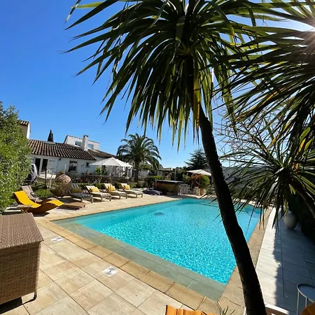 Villa Provencale Golfe St Tropez Climatisee Piscine Chauffee, Spa, Billard, Wifi Debit Pro *