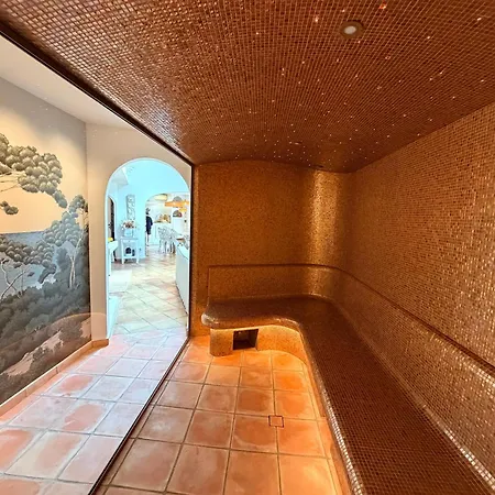 Climatisee, Golfe Saint Tropez, 12 Pers, 4 Suites, Piscine Chauffee, Hammam, Spa, Billard, Petanque, Wifi Professionnel Debit