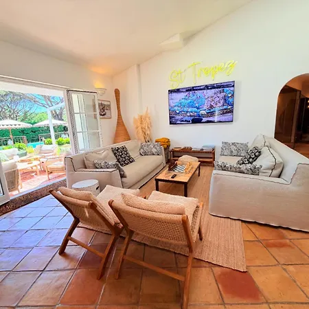 Climatisee, Golfe Saint Tropez, 12 Pers, 4 Suites, Piscine Chauffee, Hammam, Spa, Billard, Petanque, Wifi Professionnel Debit فيلة جاسّا