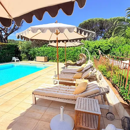Climatisee, Golfe Saint Tropez, 12 Pers, 4 Suites, Piscine Chauffee, Hammam, Spa, Billard, Petanque, Wifi Professionnel Debit جاسّا