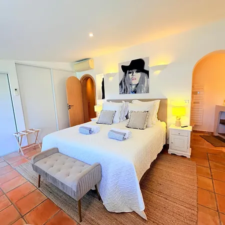 Climatisee, Golfe Saint Tropez, 12 Pers, 4 Suites, Piscine Chauffee, Hammam, Spa, Billard, Petanque, Wifi Professionnel Debit