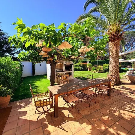 Climatisee, Golfe Saint Tropez, 12 Pers, 4 Suites, Piscine Chauffee, Hammam, Spa, Billard, Petanque, Wifi Professionnel Debit جاسّا