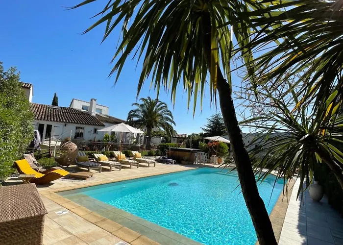 Villa Provencale, Golfe Saint Tropez, Climatisee 12 Pers, 4 Suites, Piscine Chauffee, Hammam, Spa, Billard, Petanque, Wifi Professionnel Debit *